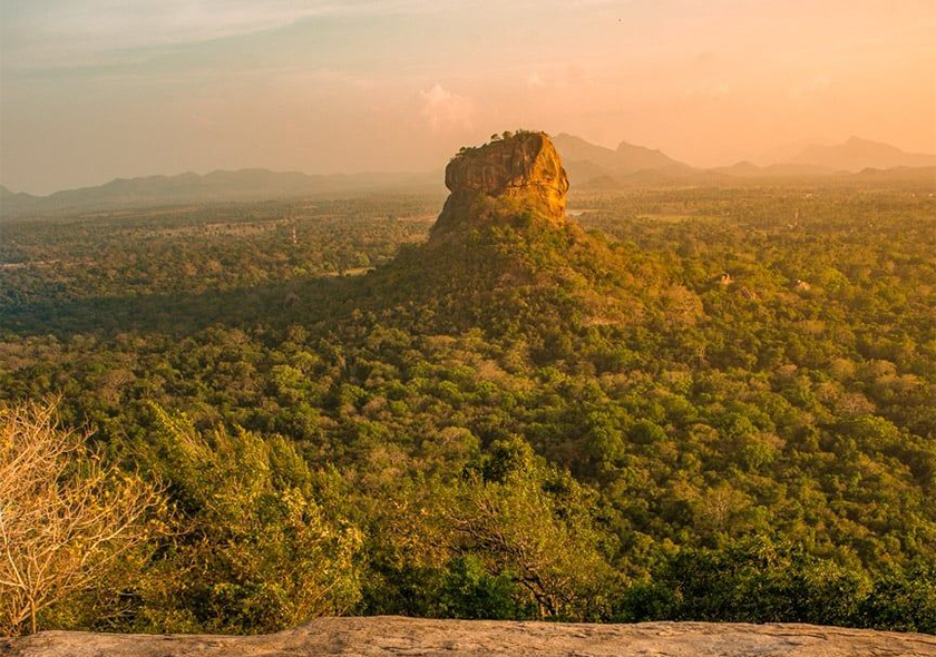 Sigiriya | Kandy | Nuwara Eliya | Colombo Tour