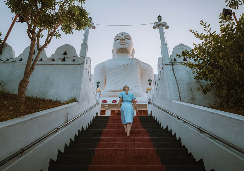 Colombo | Kandy | Nuwara Eliya | Bentota Tour